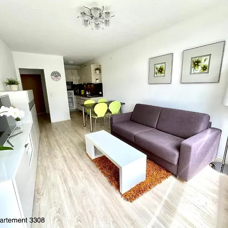 Am Apartment *